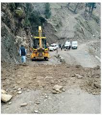 Kupwara road to Keran village restored after month-long landslide blockade
