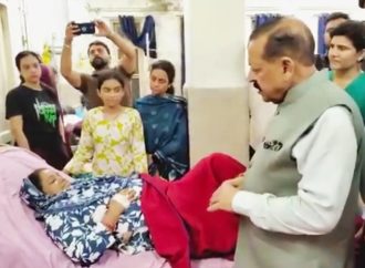 Minister visits hospital to review treatment of Udhampur accident victims