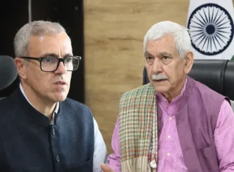 LG Sinha, CM Omar praise rescue teams after Gulmarg gondola evacuation