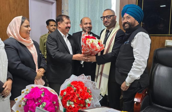 Mir Wajahat assumes charge as Additional District and Sessions Judge in Poonch