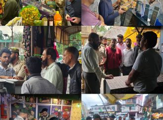 Police conduct joint market checking drives ahead of Eid-ul-Adha in Sopore