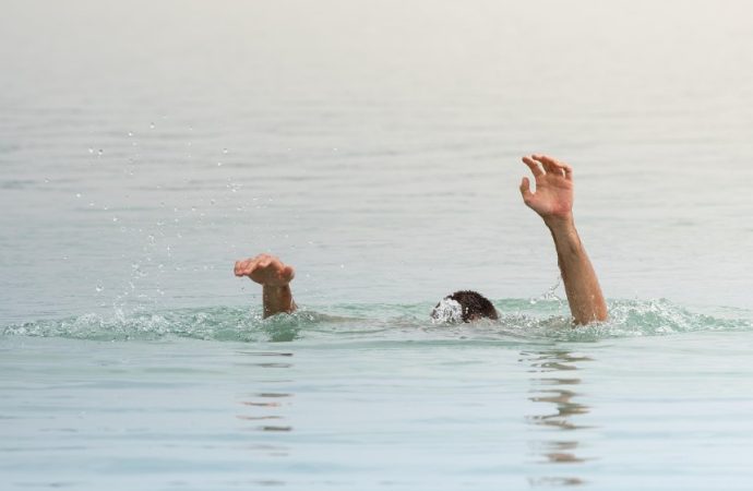 Teenager drowns in pond in north Kashmir