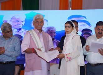 Border villages deserve development on par with cities: LG Sinha