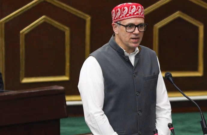 CM Omar calls crucial MLAs’ meeting amid statehood uncertainty, political speculation