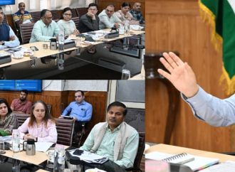 CS reviews impediments, steers measures to accelerate solarisation across J&K