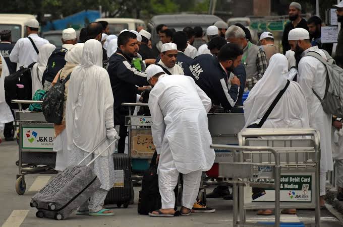 First batch of Hajj pilgrims to arrive in Srinagar as return phase begins