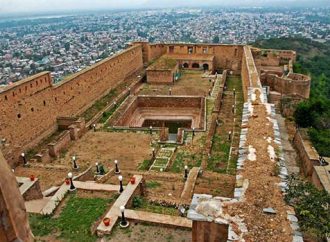 Govt orders inspection of Hari Parbat light and sound project