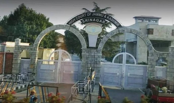 HC acquits 2 persons in 2013 Kulgam murder case