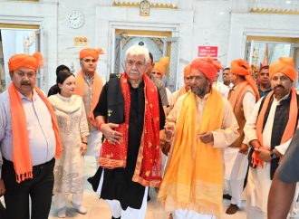 LG Sinha prays for peace, prosperity of J&K