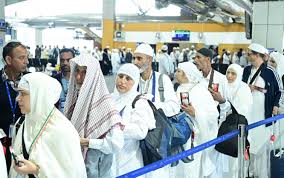 Luggage curbs spark concern among returning Hajj pilgrims from Kashmir