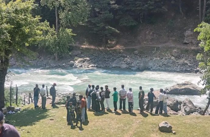Man feared drowned in Lidder River after trying to save son in Pahalgam