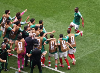 Quinones shines as Mexico opens World Cup with convincing win over South Africa