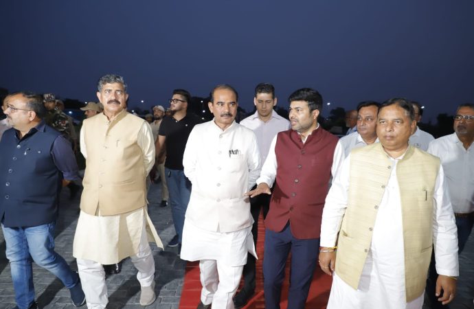 Union Minister Tamta reviews Tawi riverfront project