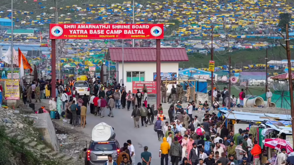 Amarnath, Vaishno Devi, other yatras halted