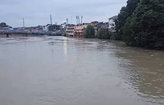 Jhelum rises