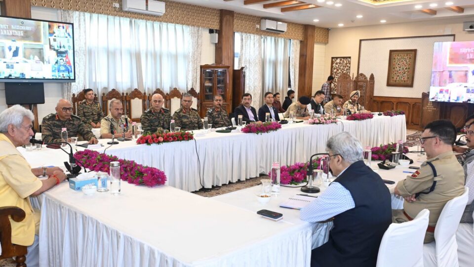 LG Sinha reviews Amarnath Yatra safety