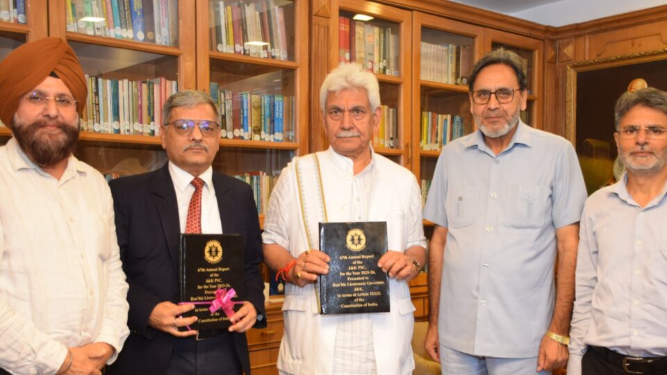 JKPSC submits 67th Annual Report to LG Sinha