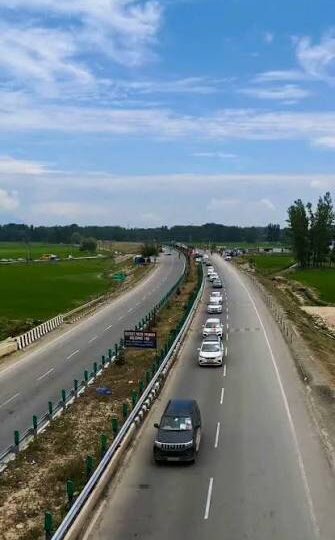Srinagar-Jammu highway open for Amarnath convoy